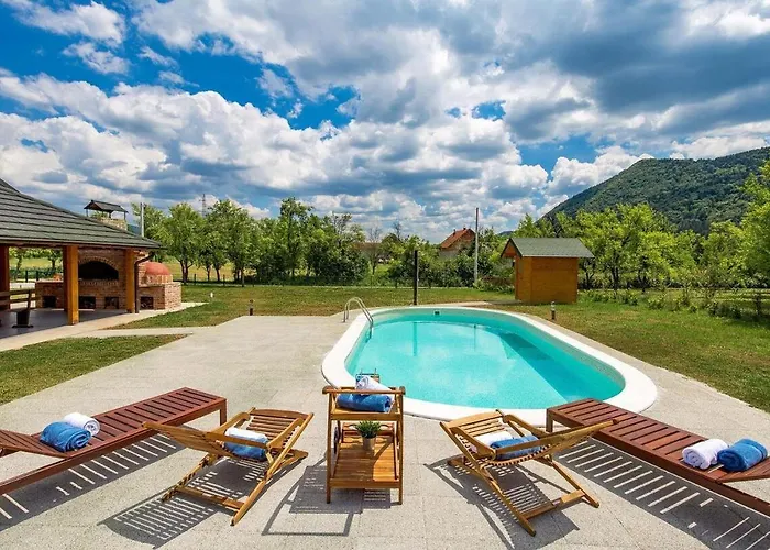 V\'S Place - Wooden House With Heated Pool And Outdoor Sauna
