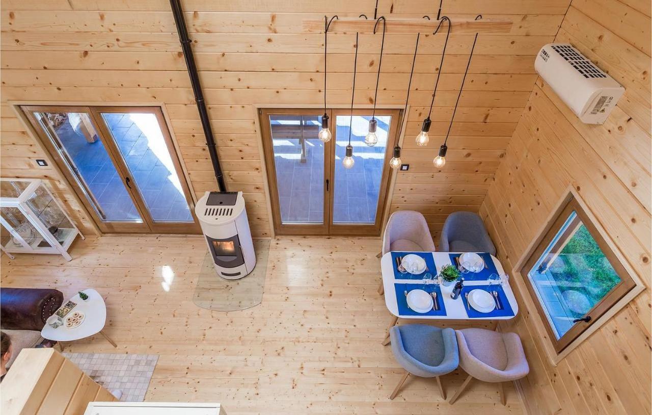 V's Place - Wooden House With Heated Pool And Outdoor Sauna Holiday home *