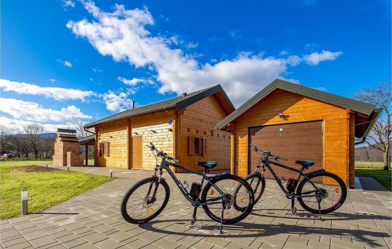 V's Place - Wooden House With Heated Pool And Outdoor Sauna * Otocac