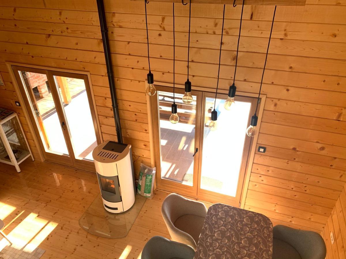 V's Place - Wooden House With Heated Pool And Outdoor Sauna Holiday home Otocac