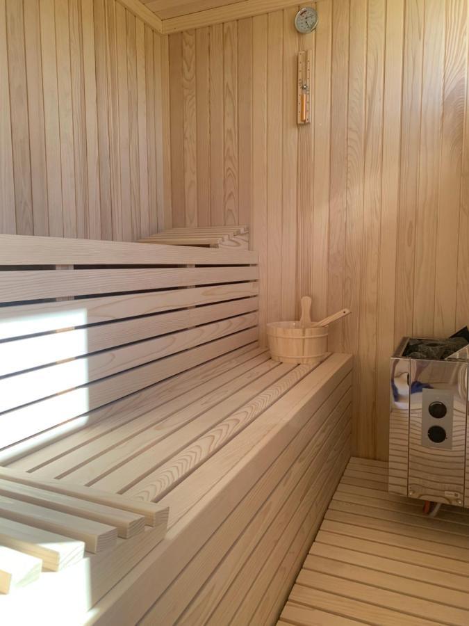 V's Place - Wooden House With Heated Pool And Outdoor Sauna *